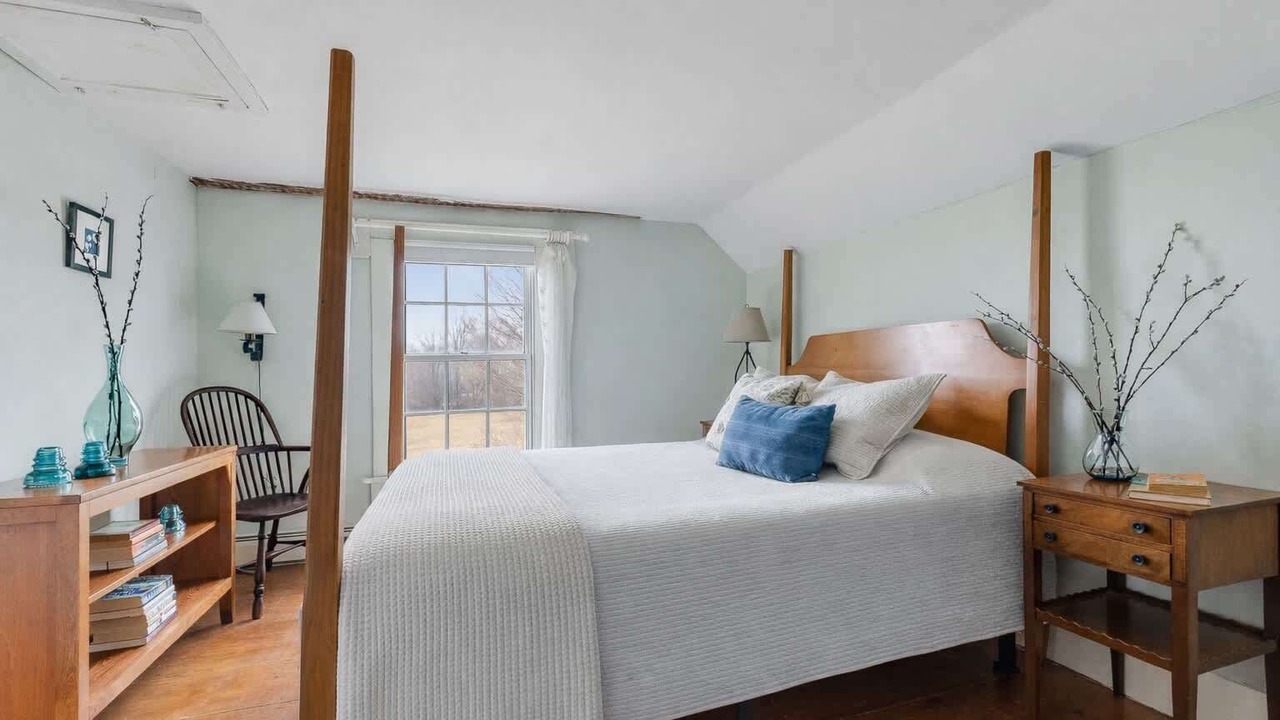 Photo of Bedroom in Addison