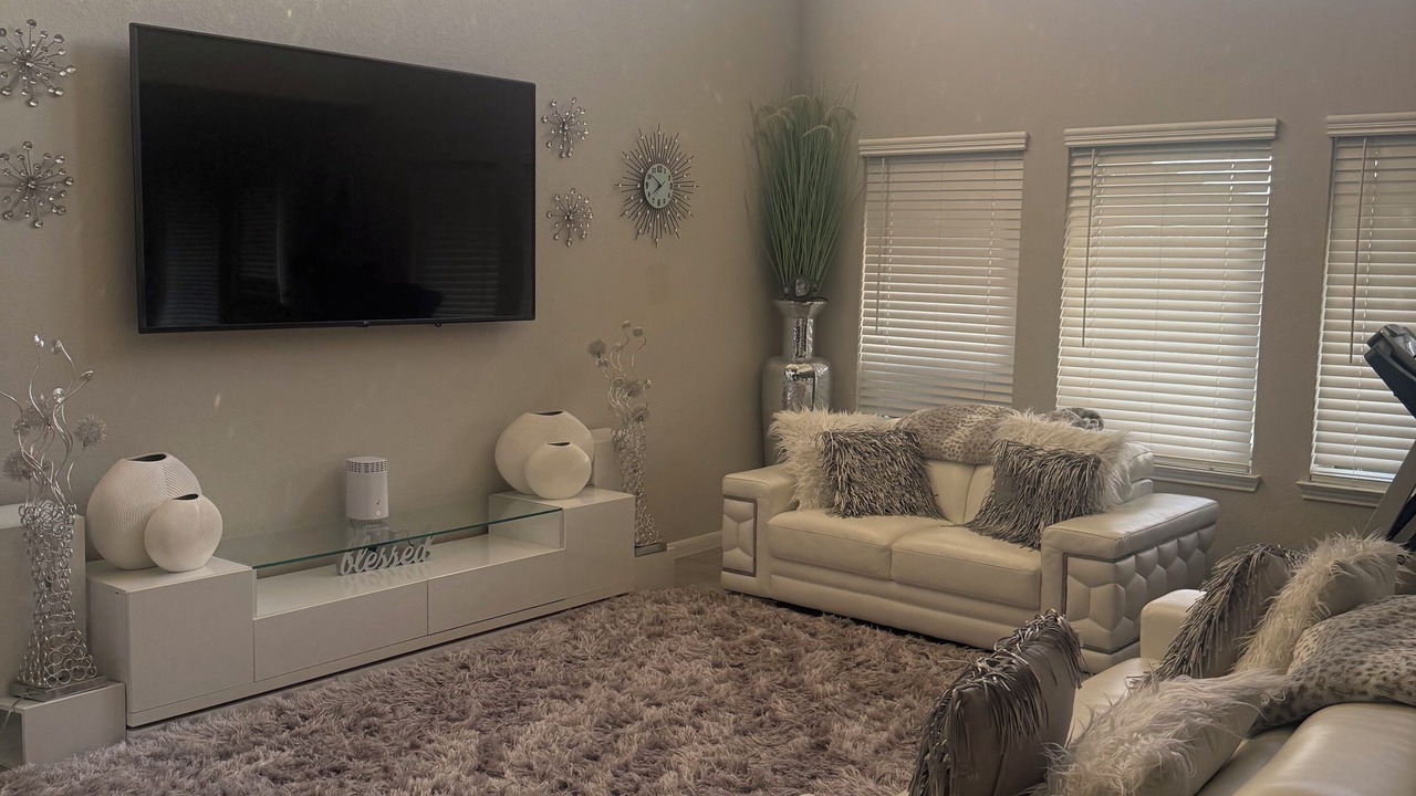Photo of Livingroom in Katy