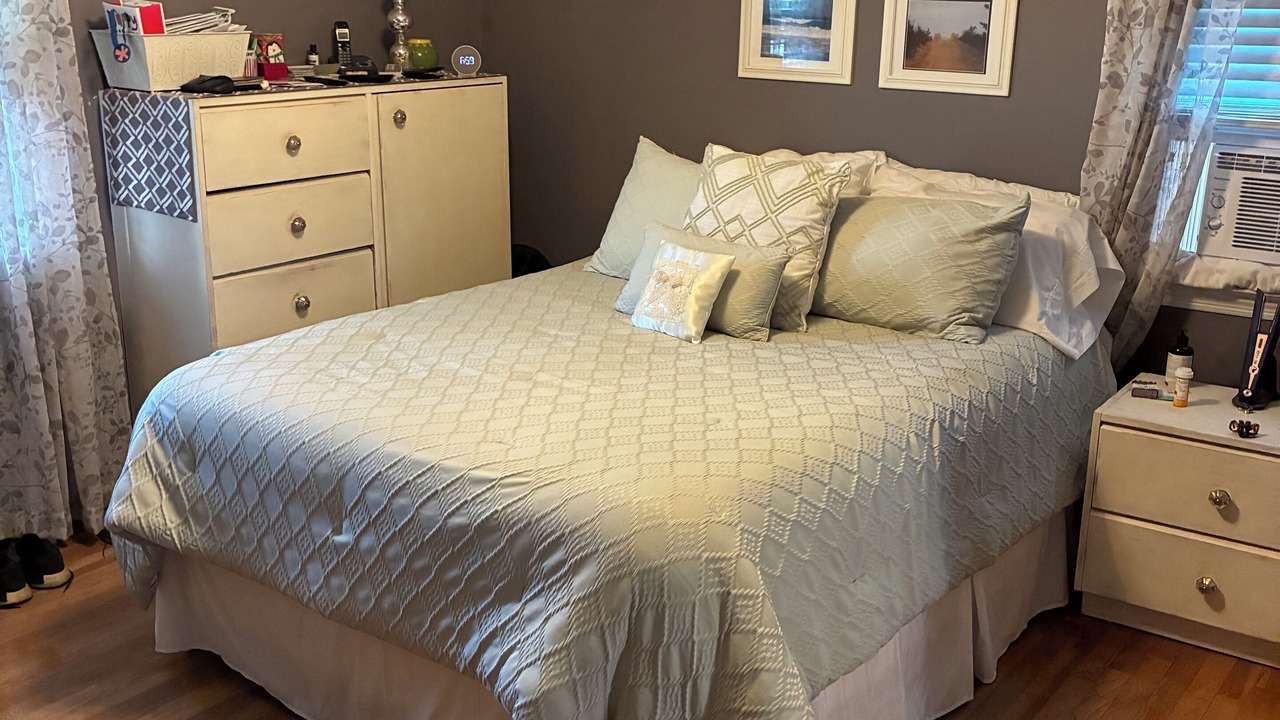 Photo of Bedroom in Hicksville