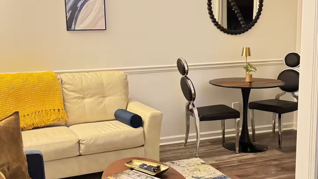 Photo of Livingroom in Monroe