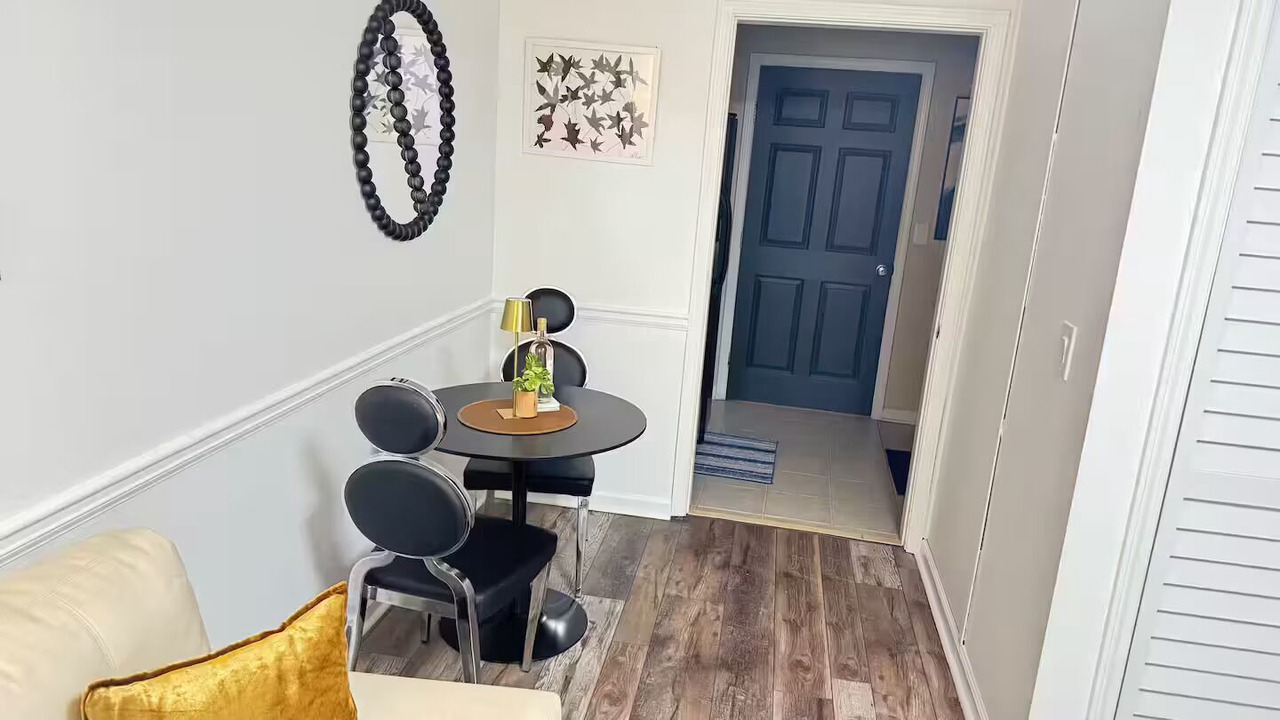 Photo of Others in Monroe