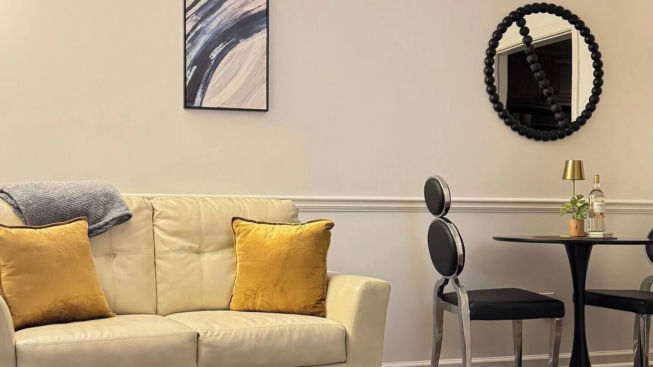 Photo of Livingroom in Monroe