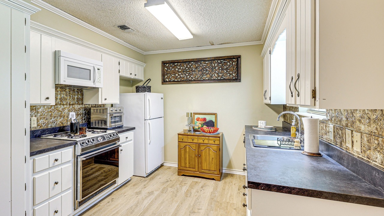 Photo of Kitchen in Redlick