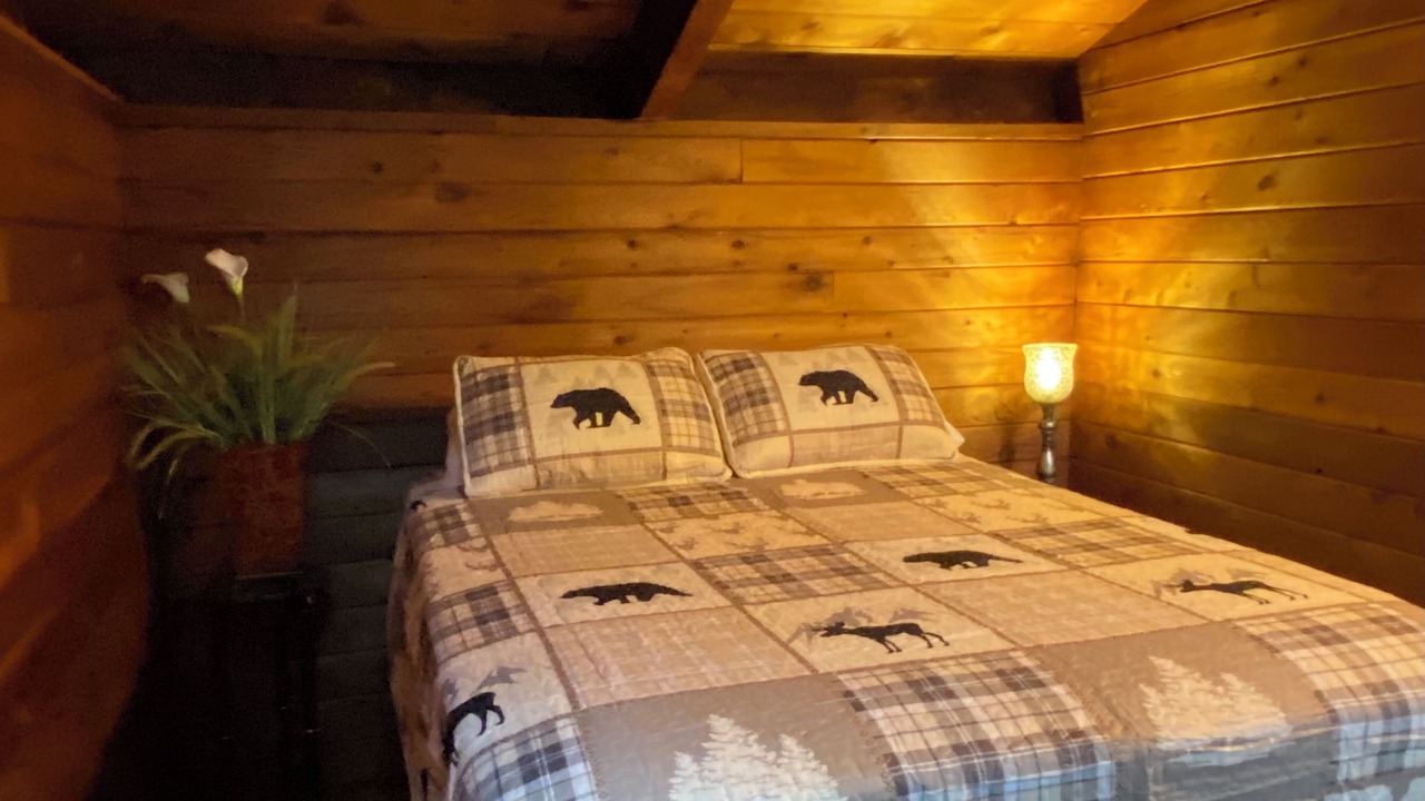 Photo of Bedroom in Enumclaw