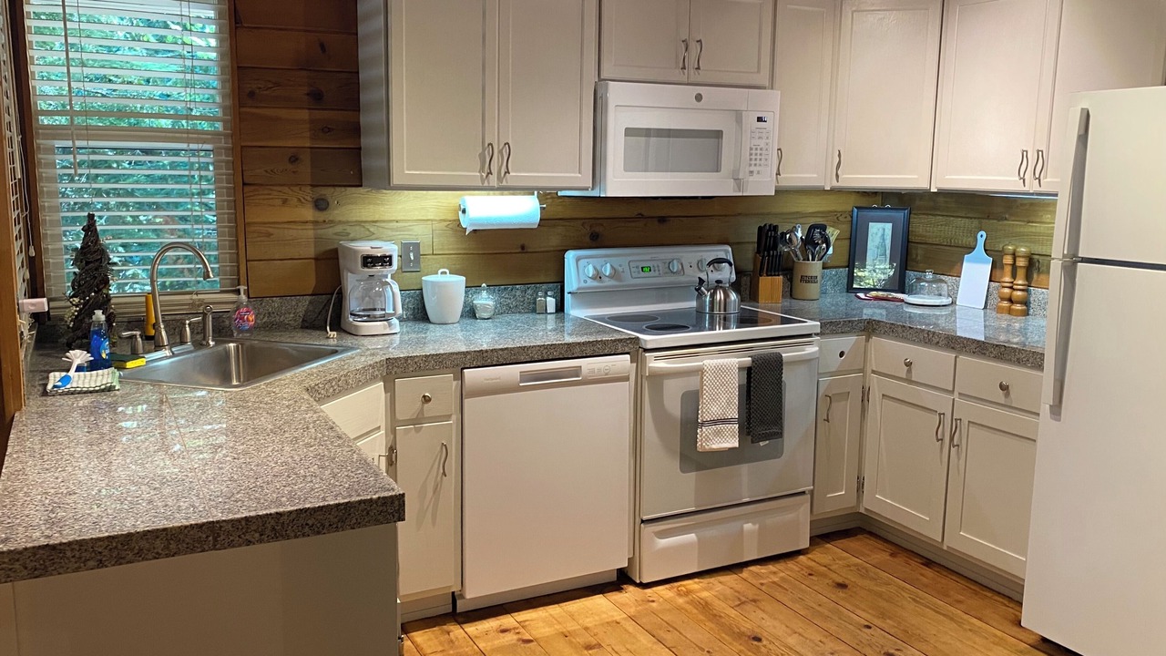 Photo of Kitchen in Enumclaw