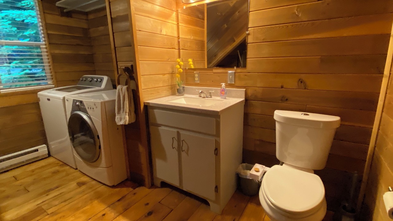 Photo of Bathroom in Enumclaw