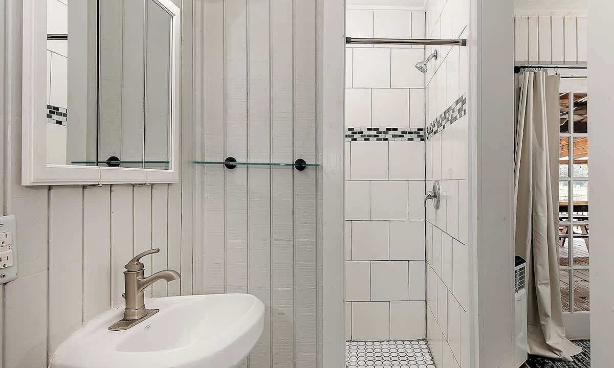 Photo of Bathroom in Centerville