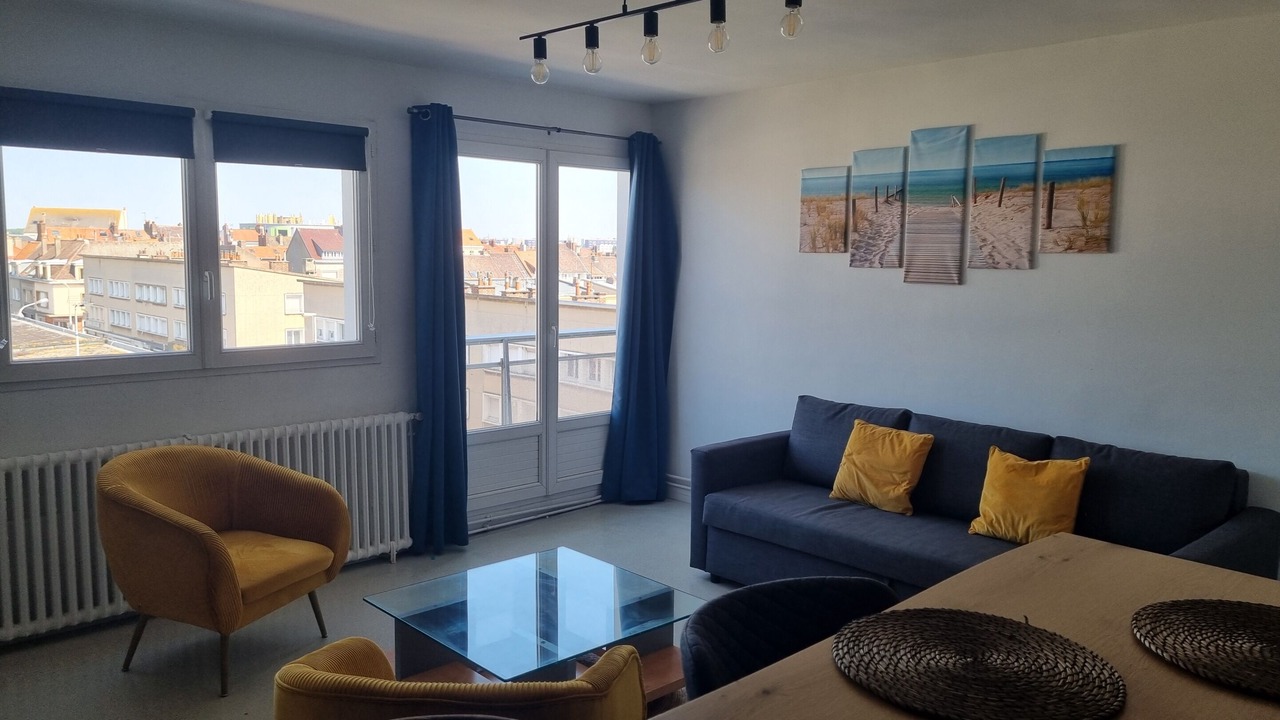 Photo of Livingroom in Calais City Center