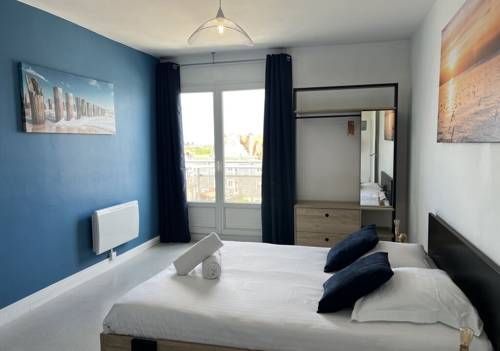 Photo of Bedroom in Calais City Center