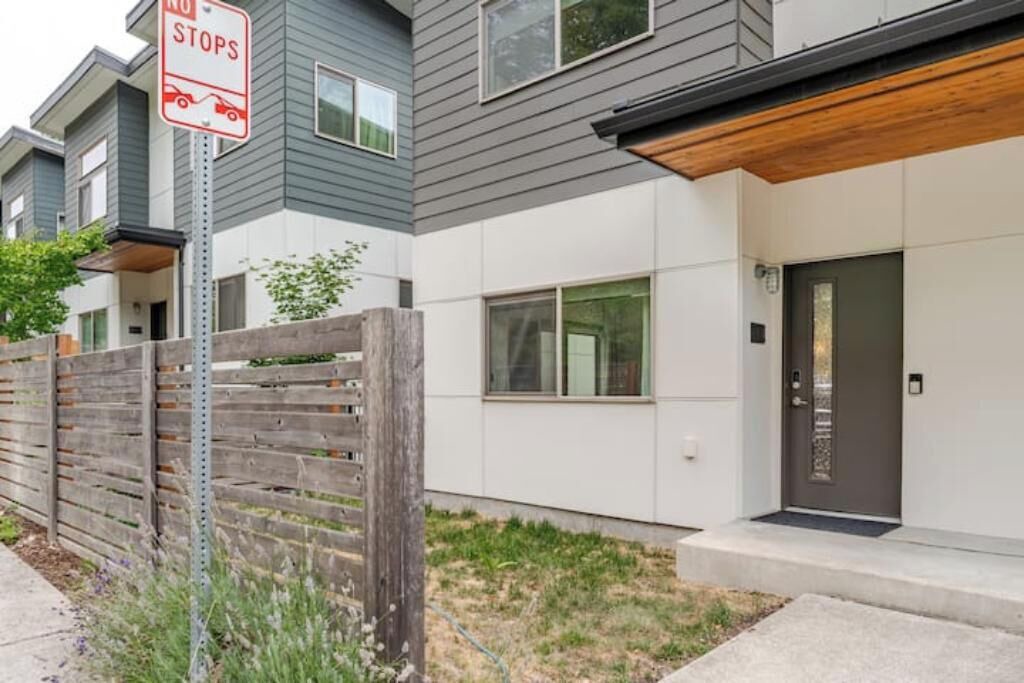 Photo of Outdoor in South Beacon Hill