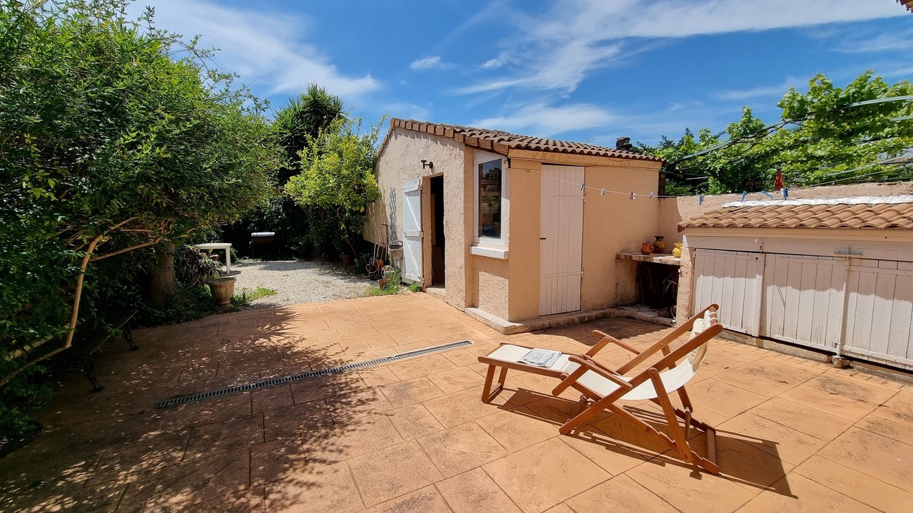 Photo of Patio Balcony in La Crau