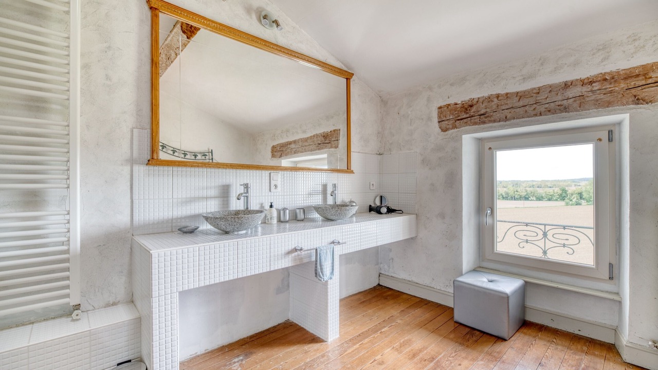 Photo of Bathroom in Souilhanels