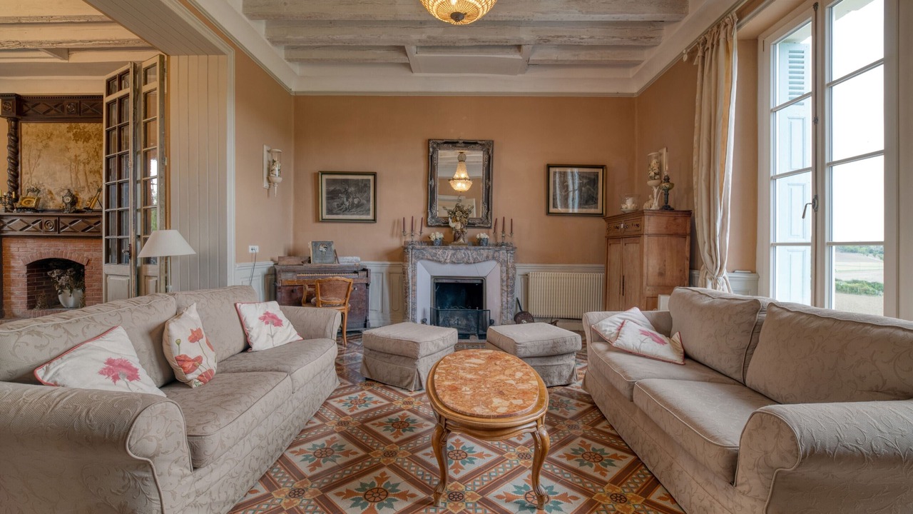 Photo of Livingroom in Souilhanels