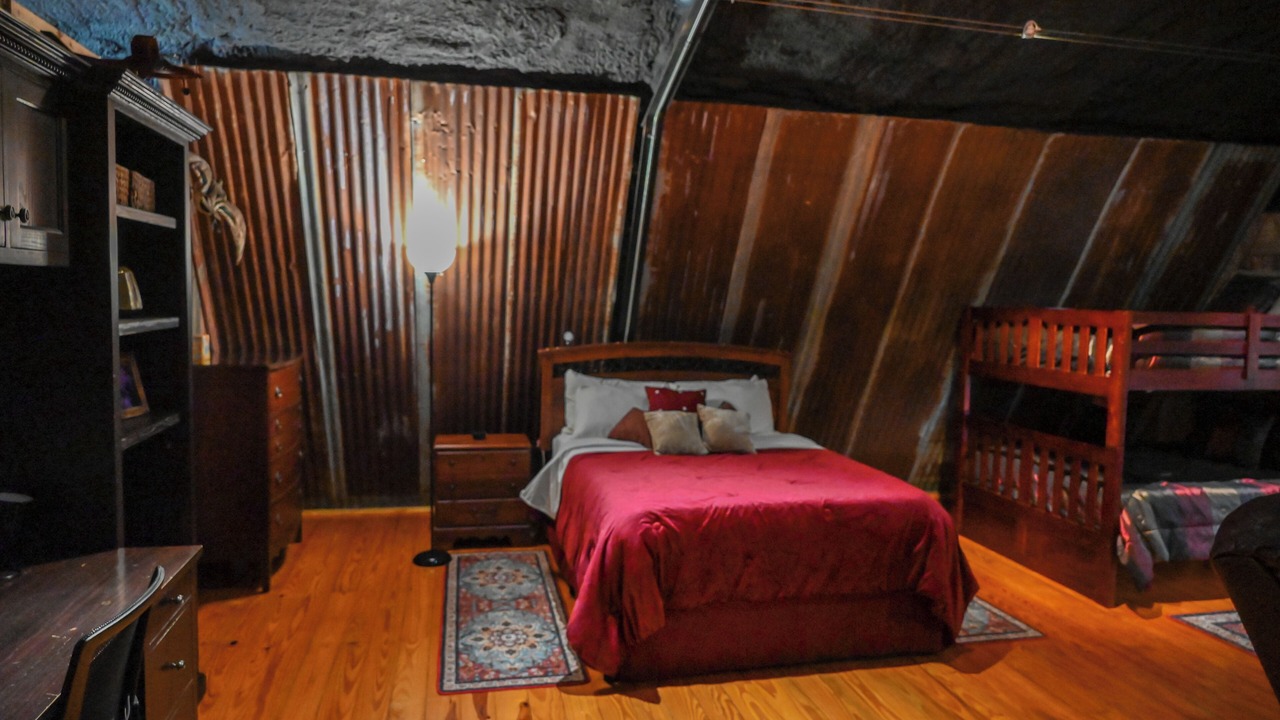Photo of Bedroom in Gatesville