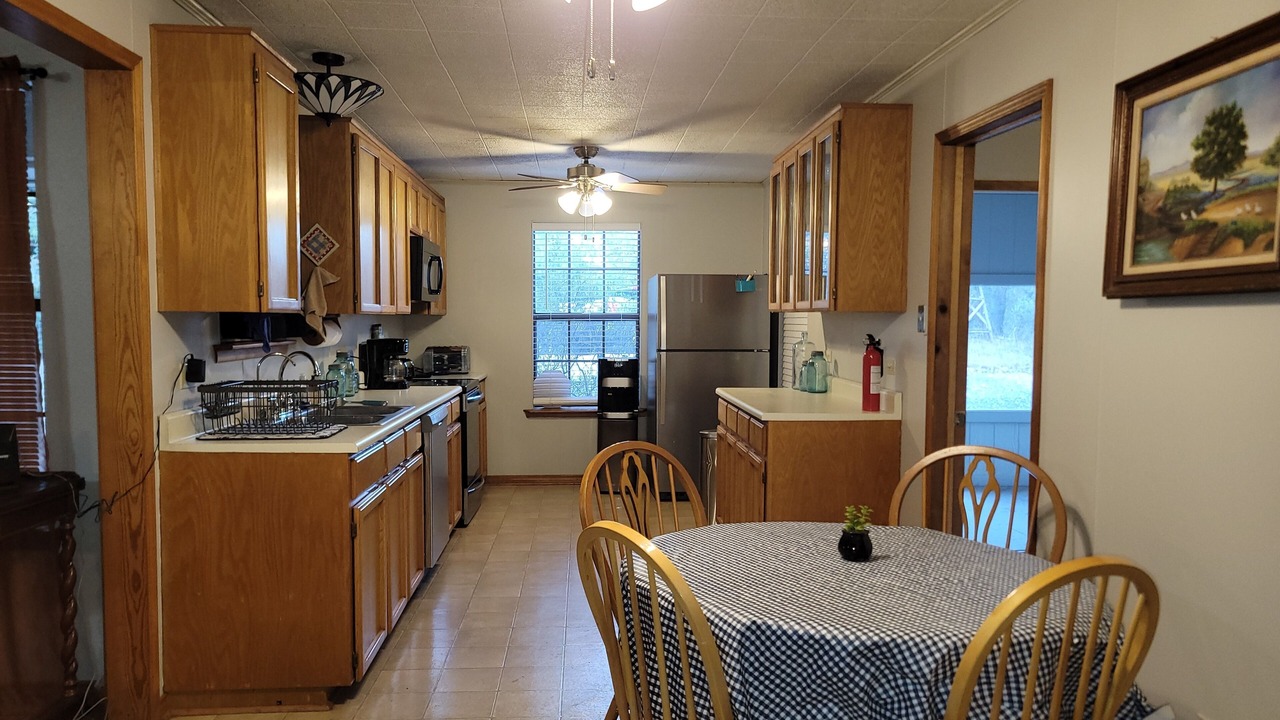 Photo of Kitchen in Leakey