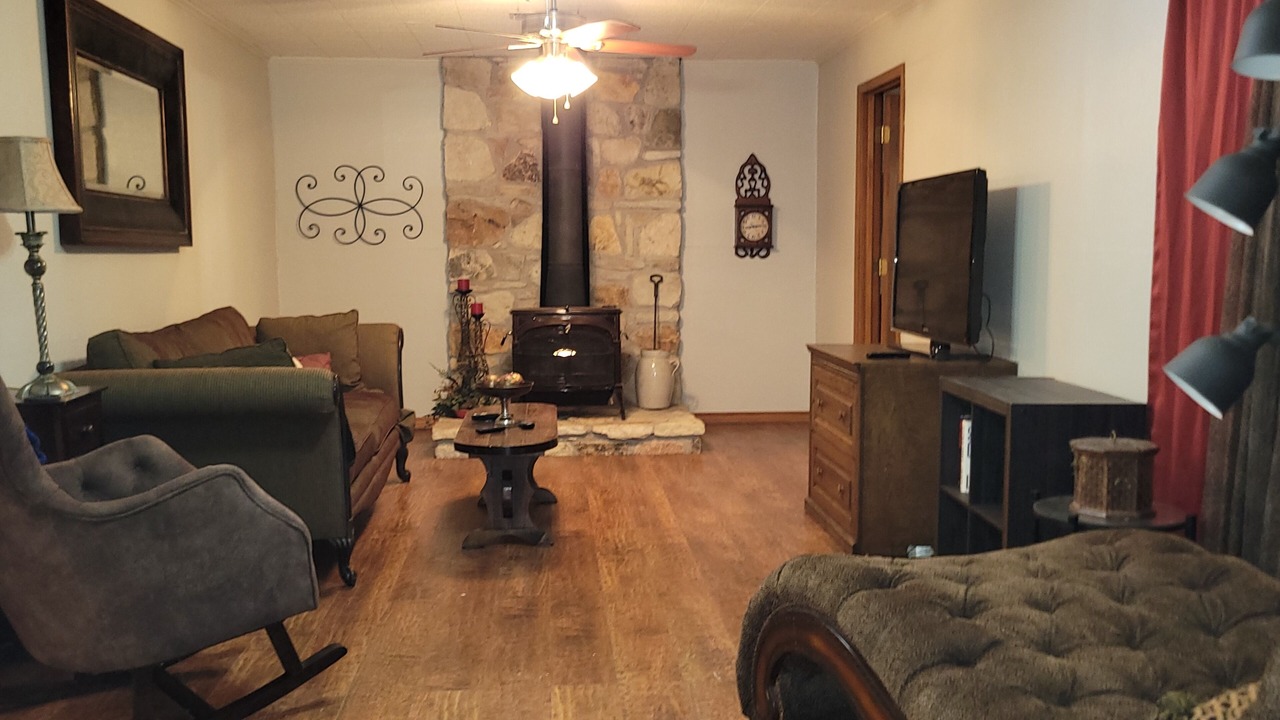 Photo of Livingroom in Leakey