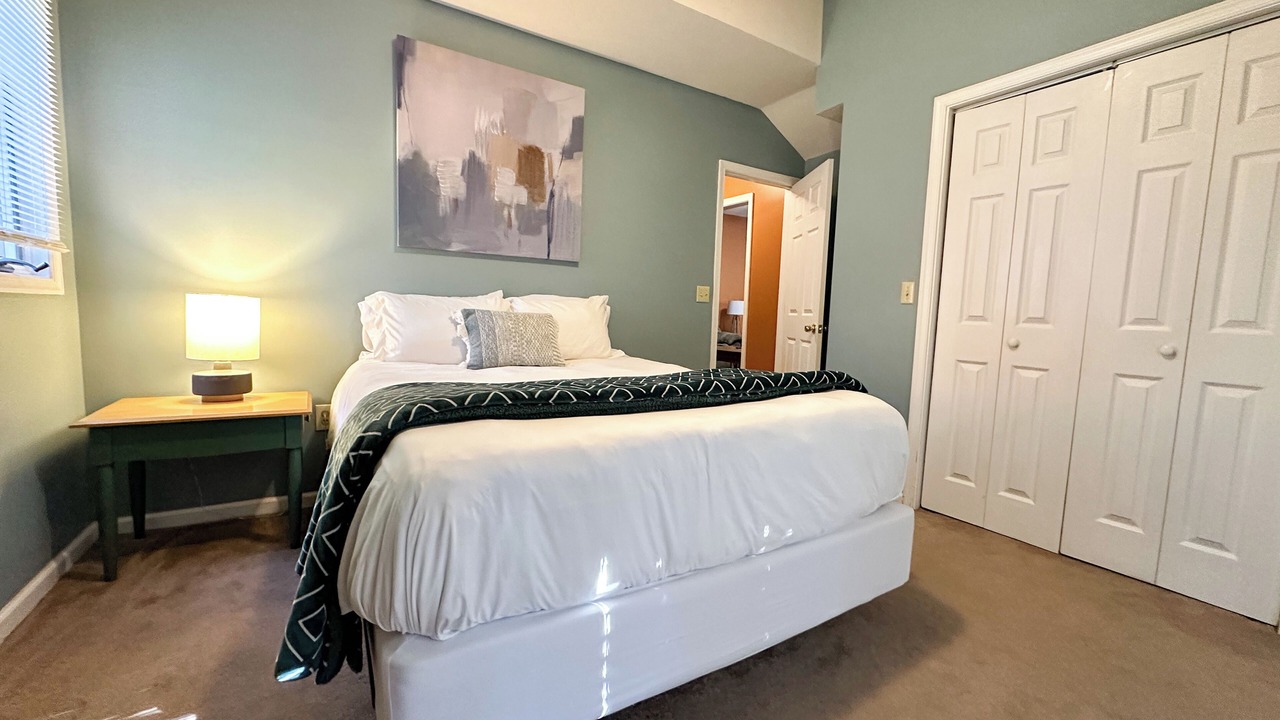 Photo of Bedroom in Massanutten