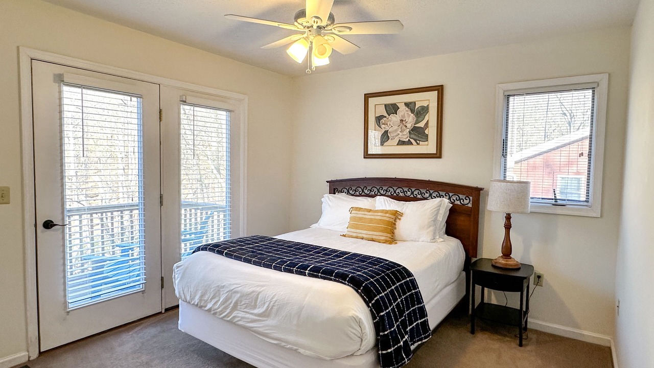 Photo of Bedroom in Massanutten