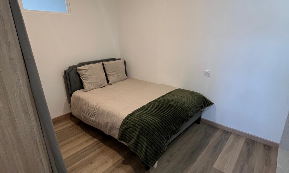 Photo of Bedroom in Pia