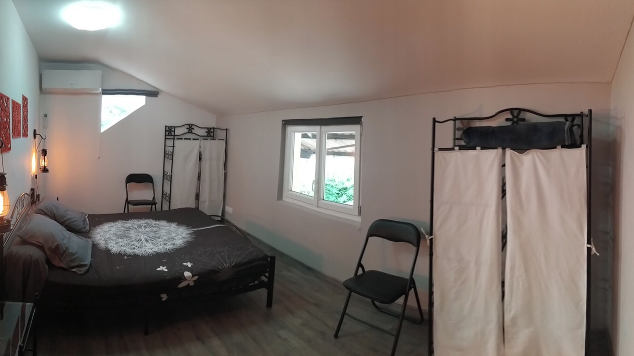 Photo of Bedroom in Piolenc