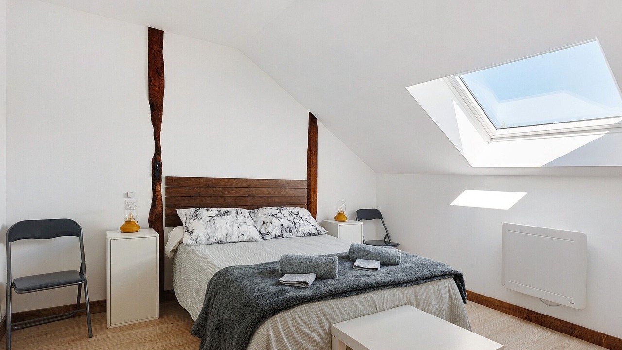 Photo of Bedroom in Noyant-Villages