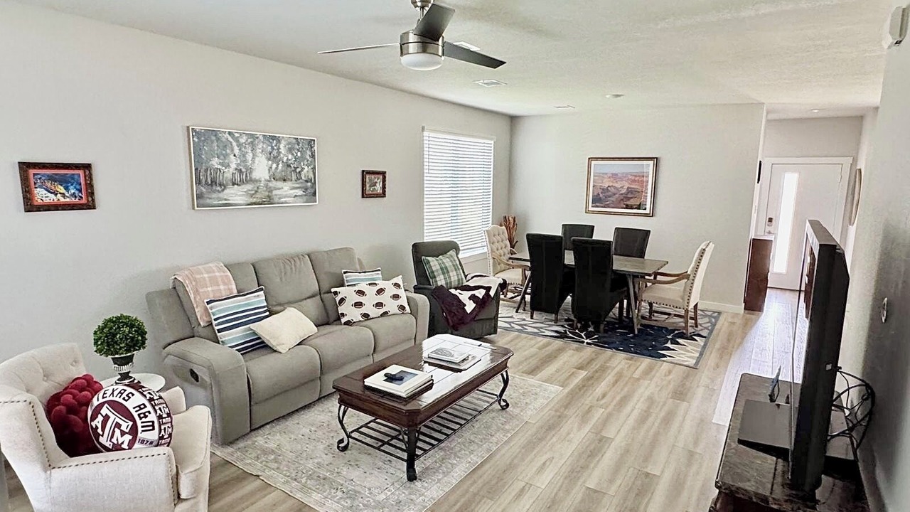 Photo of Livingroom in Wellborn