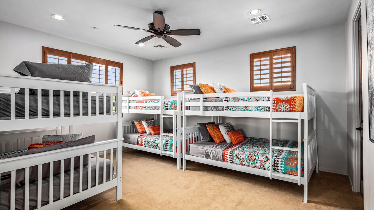 Photo of Bedroom in Pinnacle Peak