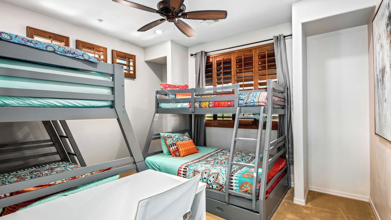 Photo of Bedroom in Pinnacle Peak