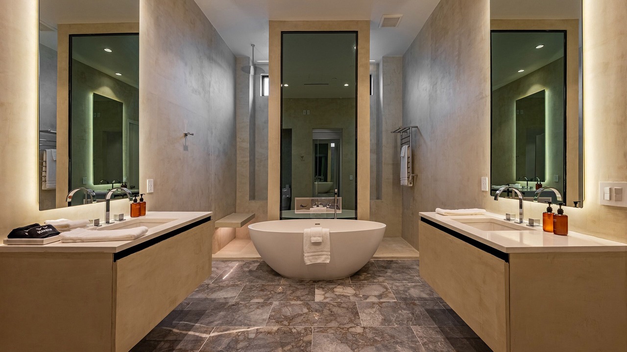 Photo of Bathroom in Hyde Park