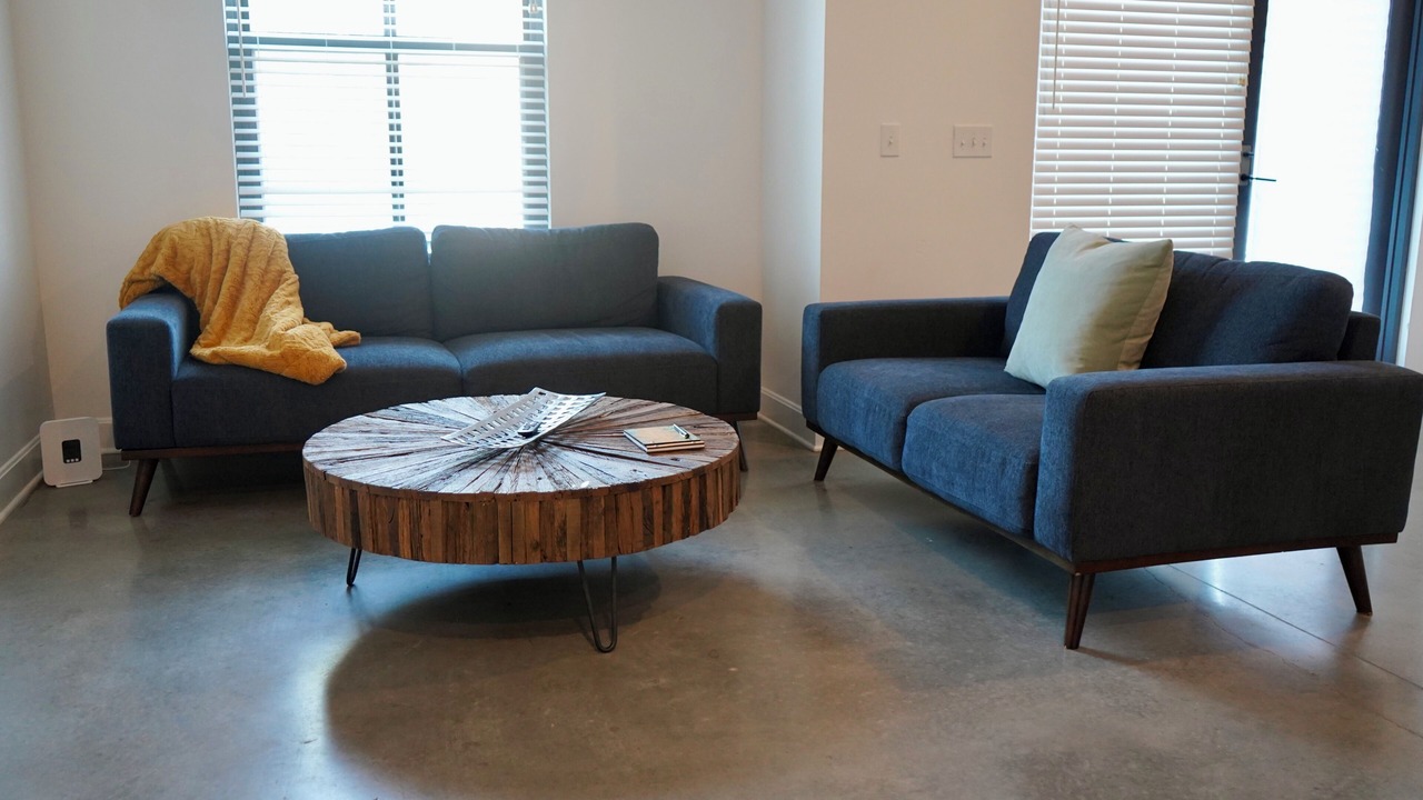 Photo of Livingroom in East Lawrence