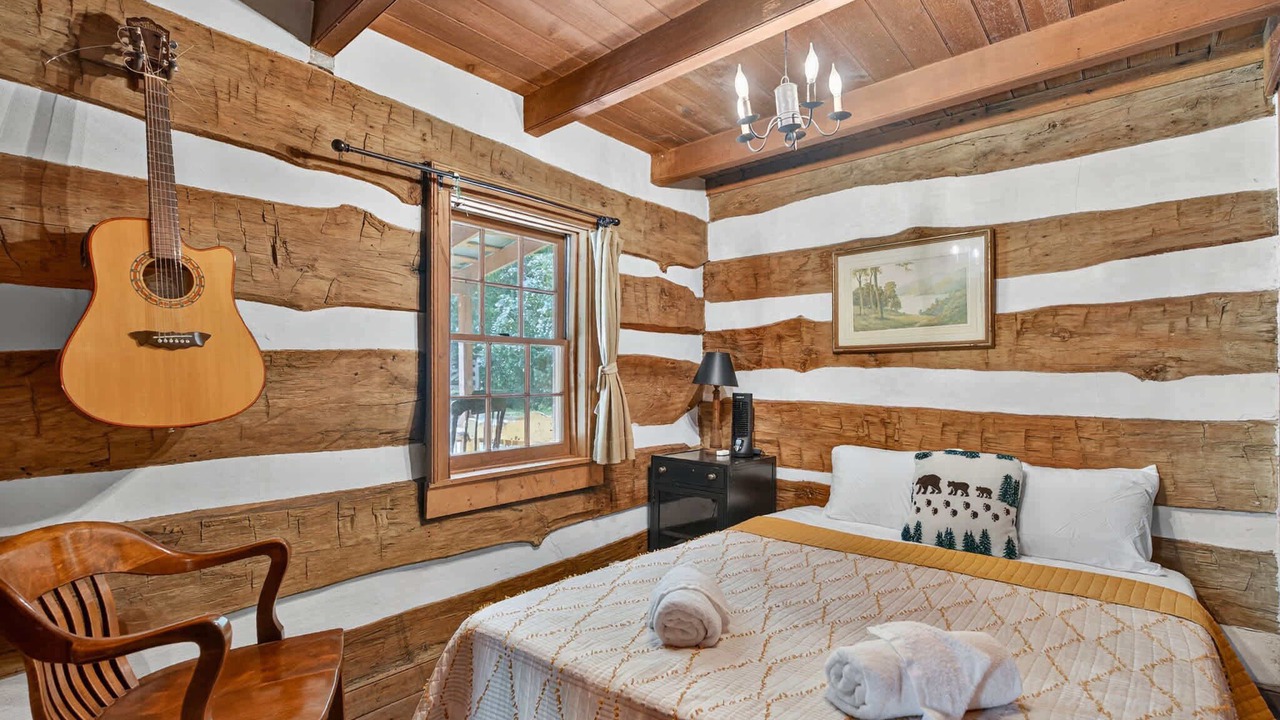 Photo of Bedroom in Augusta