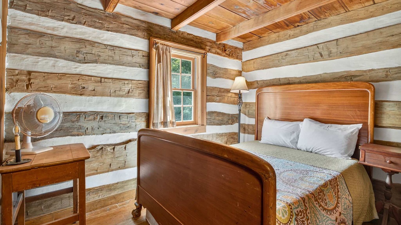 Photo of Bedroom in Augusta
