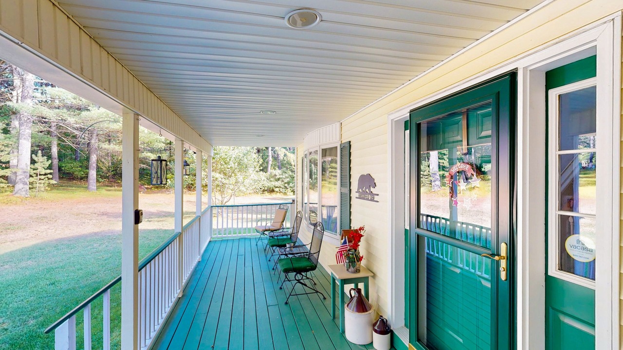 Photo of Patio Balcony in Center Ossipee