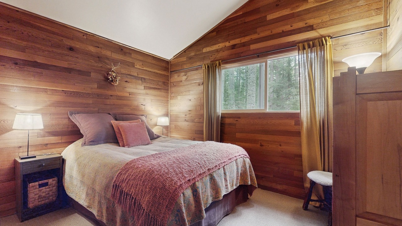 Photo of Bedroom in Langley