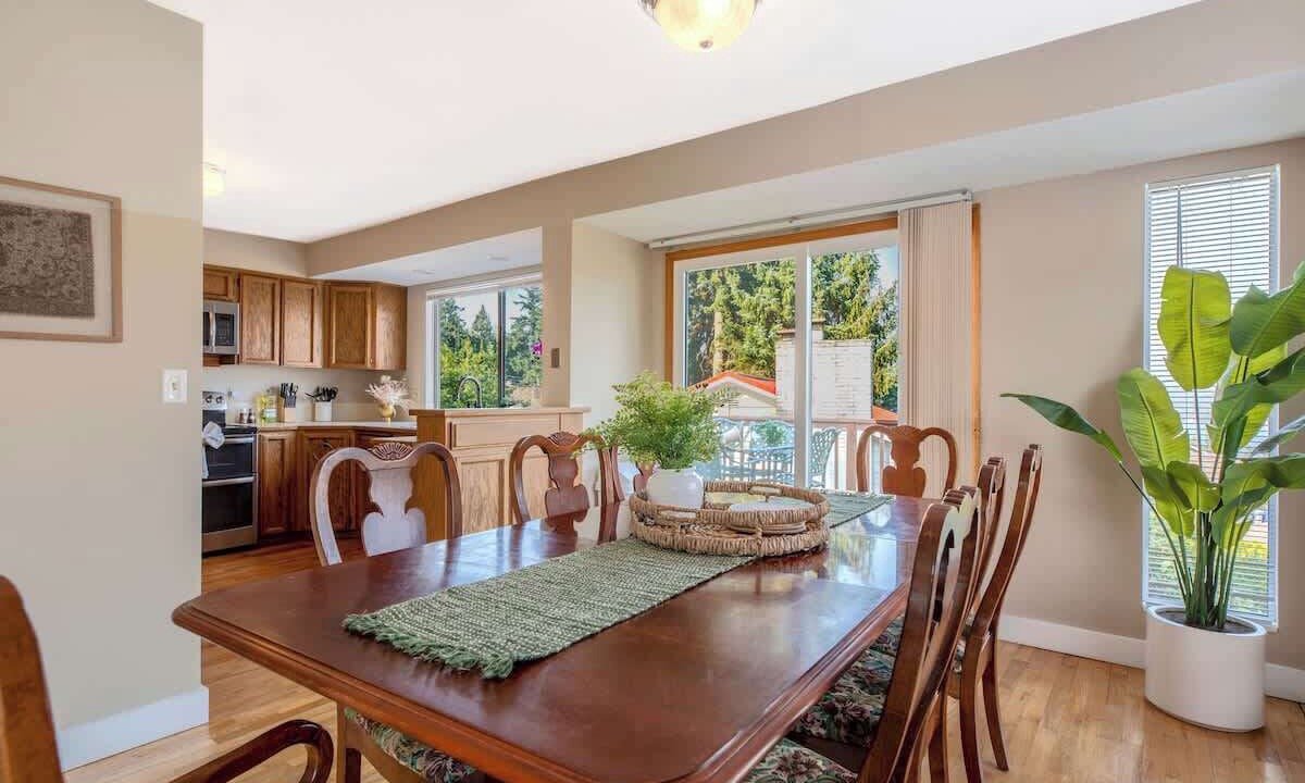 Photo of Others in East Lake Hills