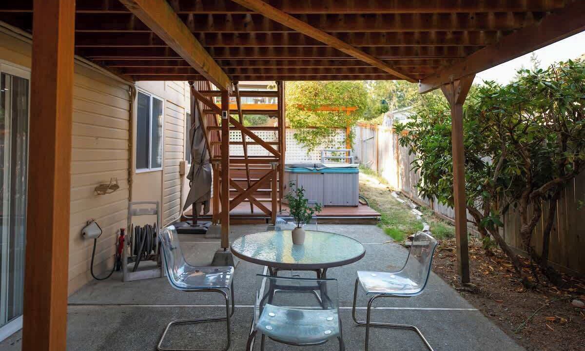 Photo of Outdoor in East Lake Hills