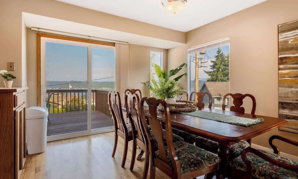 Photo of Others in East Lake Hills