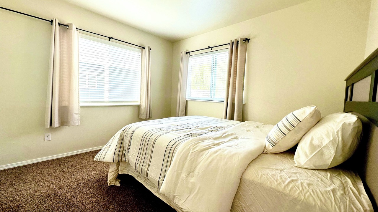 Photo of Bedroom in Eagle River