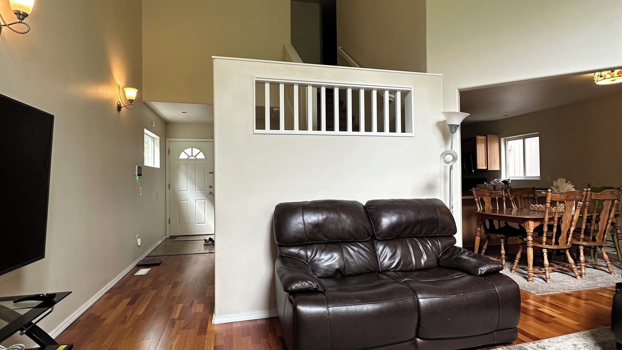 Photo of Livingroom in Eagle River