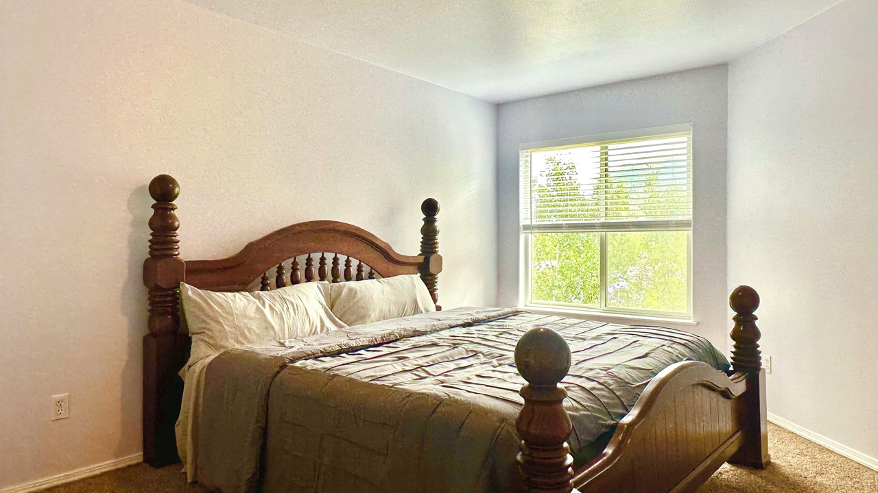 Photo of Bedroom in Eagle River