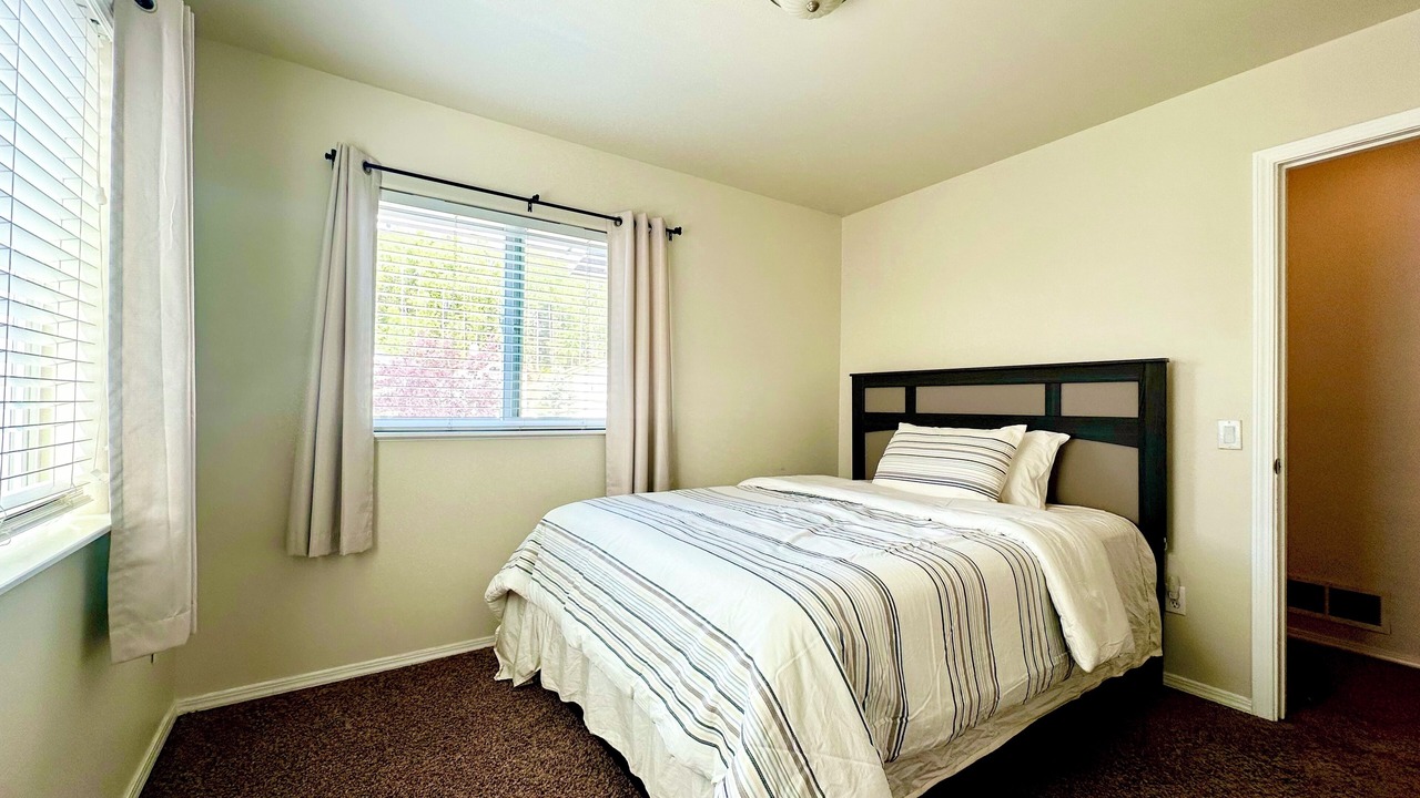 Photo of Bedroom in Eagle River