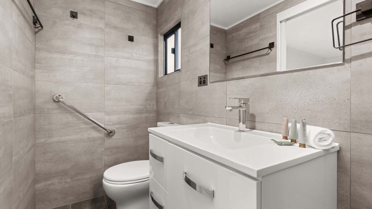 Photo of Bathroom in Bomaderry