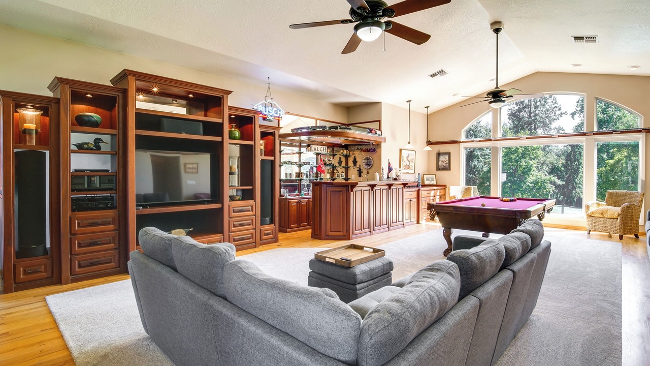 Photo of Bedroom in Grants Pass