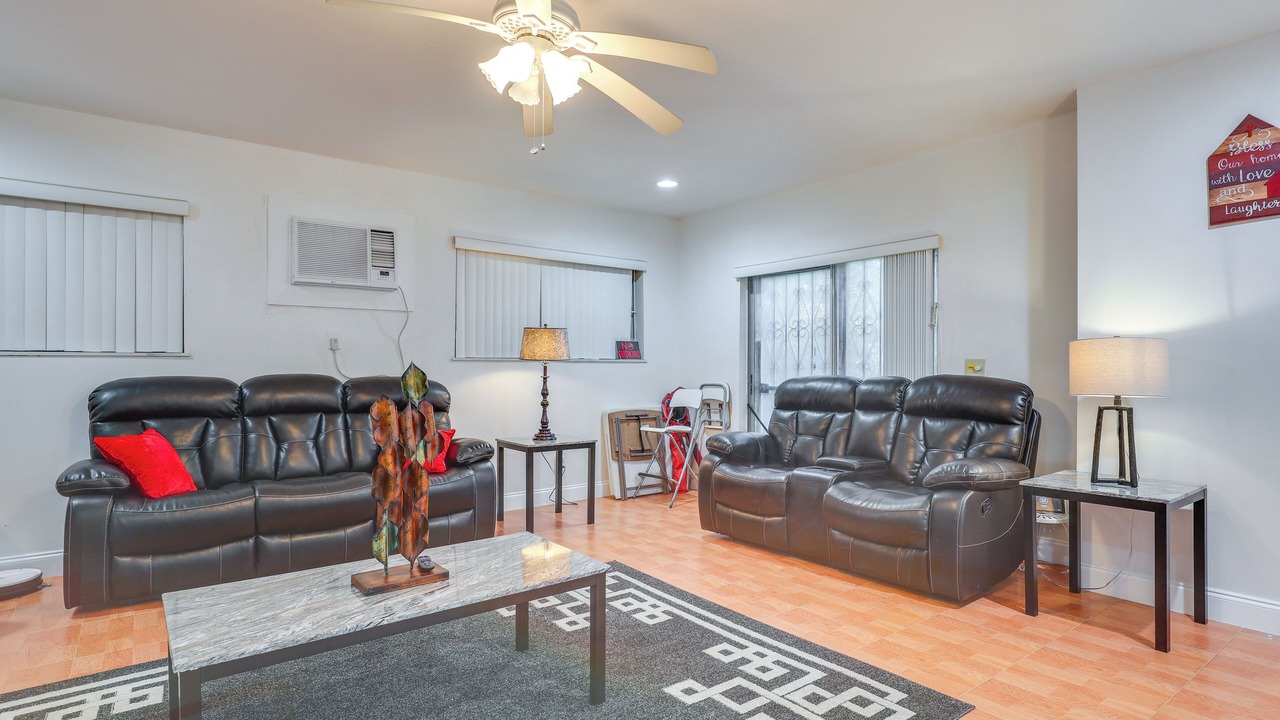Photo of Bedroom in Miami Gardens