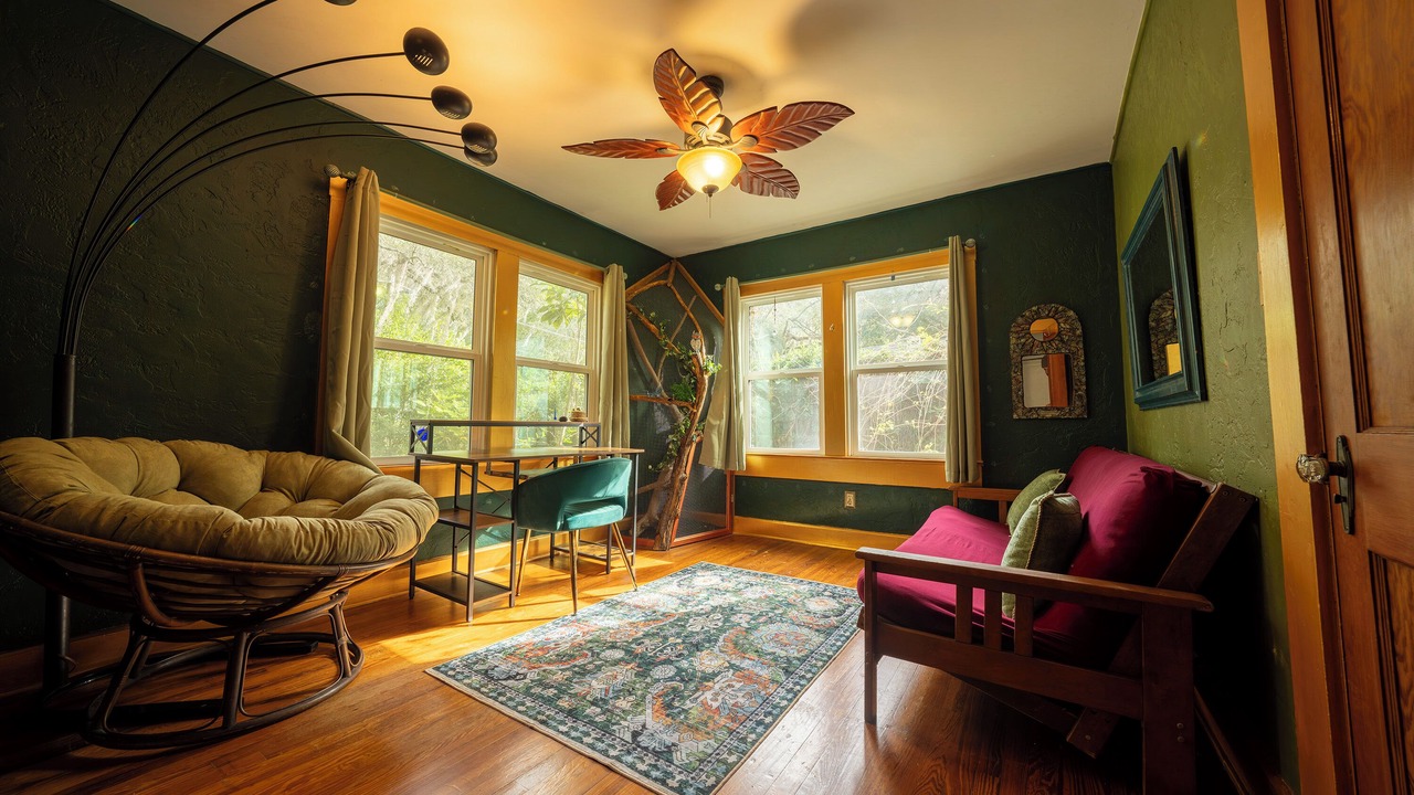 Photo of Livingroom in Gainesville