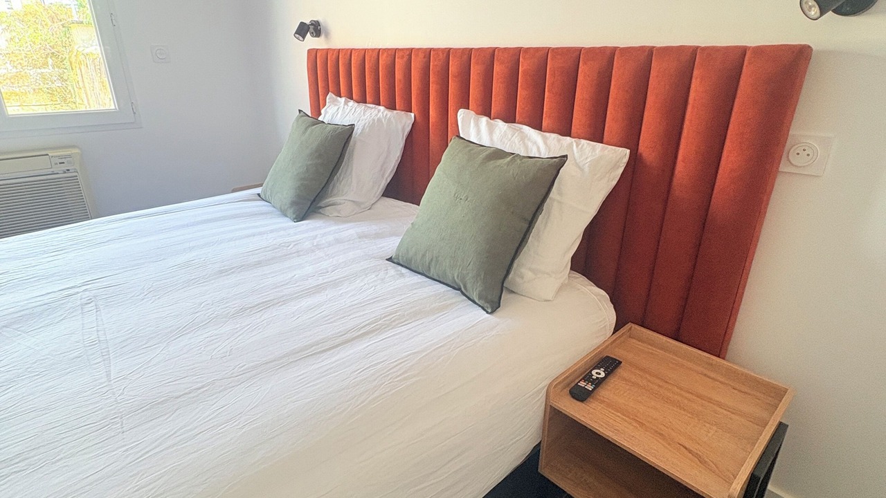 Photo of Bedroom in Pauillac