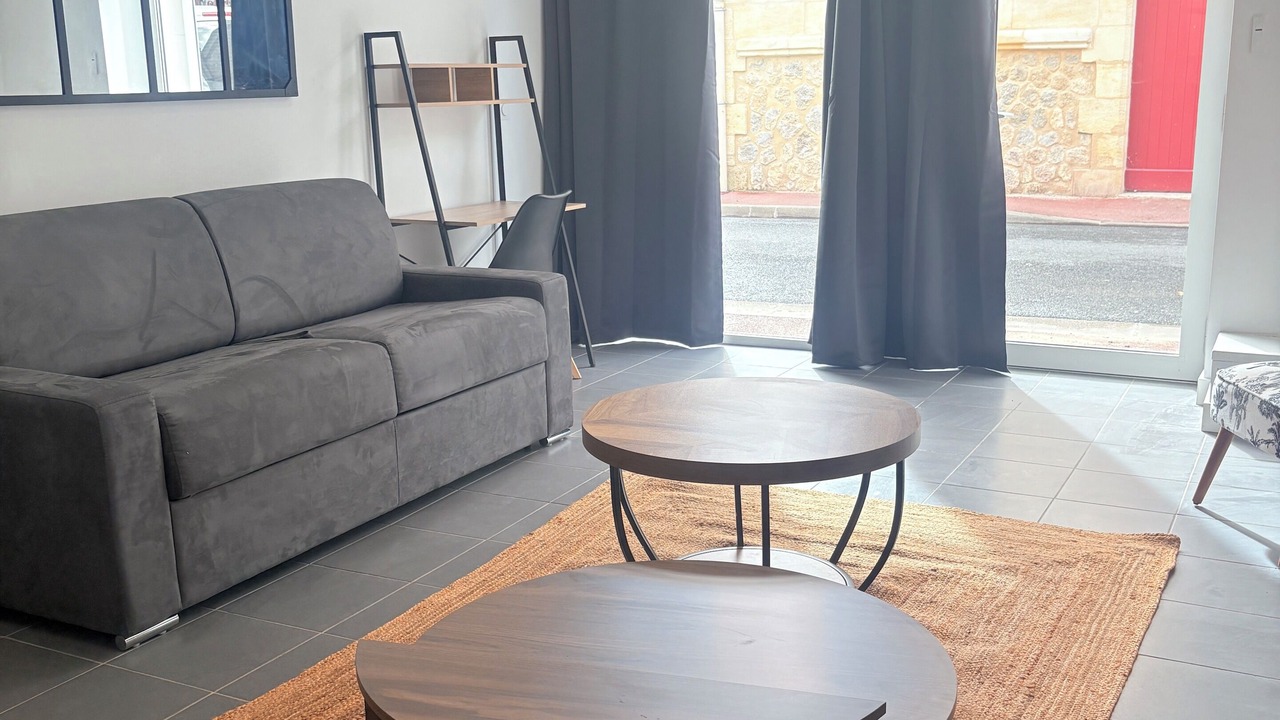 Photo of Livingroom in Pauillac