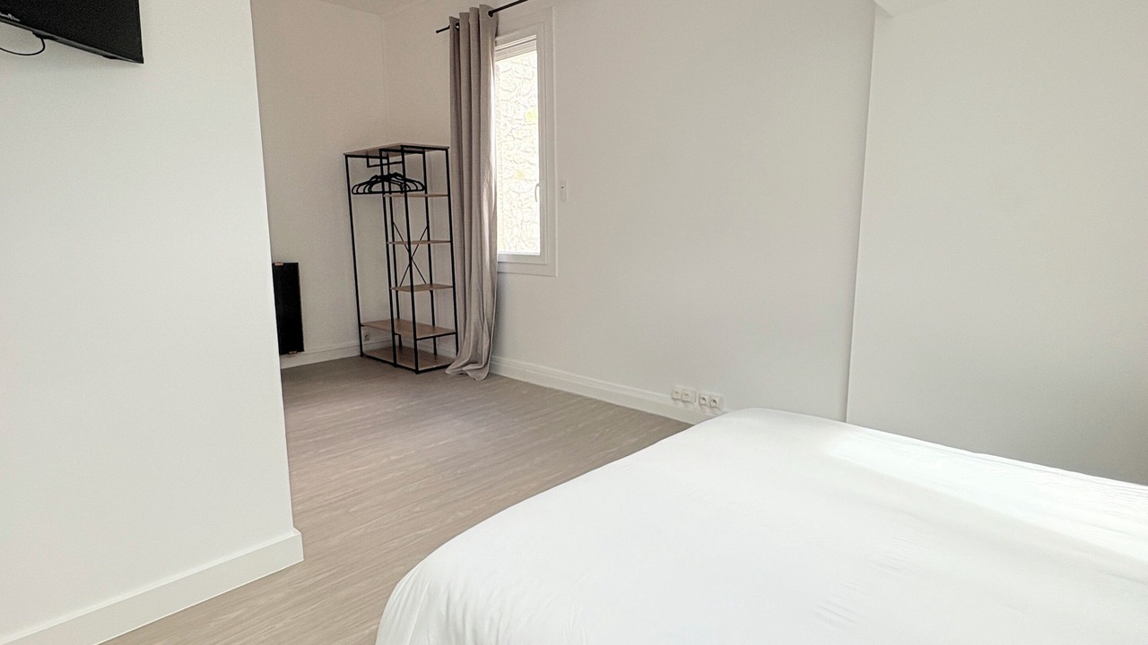 Photo of Bedroom in Pauillac