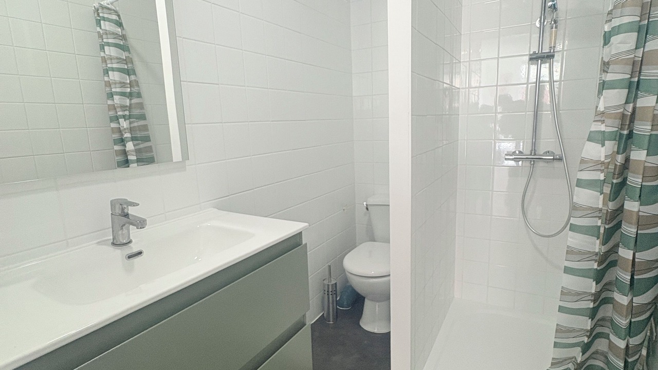 Photo of Bathroom in Pauillac