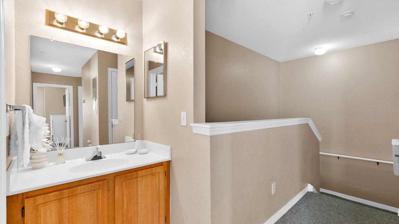 Photo of Bathroom in Venetian Bay Villages